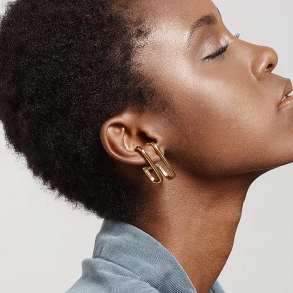 Geometric Double C Earrings - Picture 2 of 3